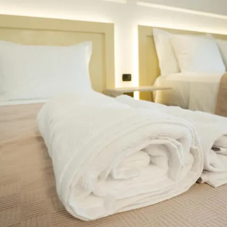 Art Central Apartman *