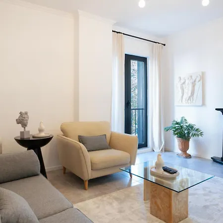Art Central Apartment *
